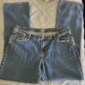 Old Navy Flirt Boot Cut Jeans - 14 Long
